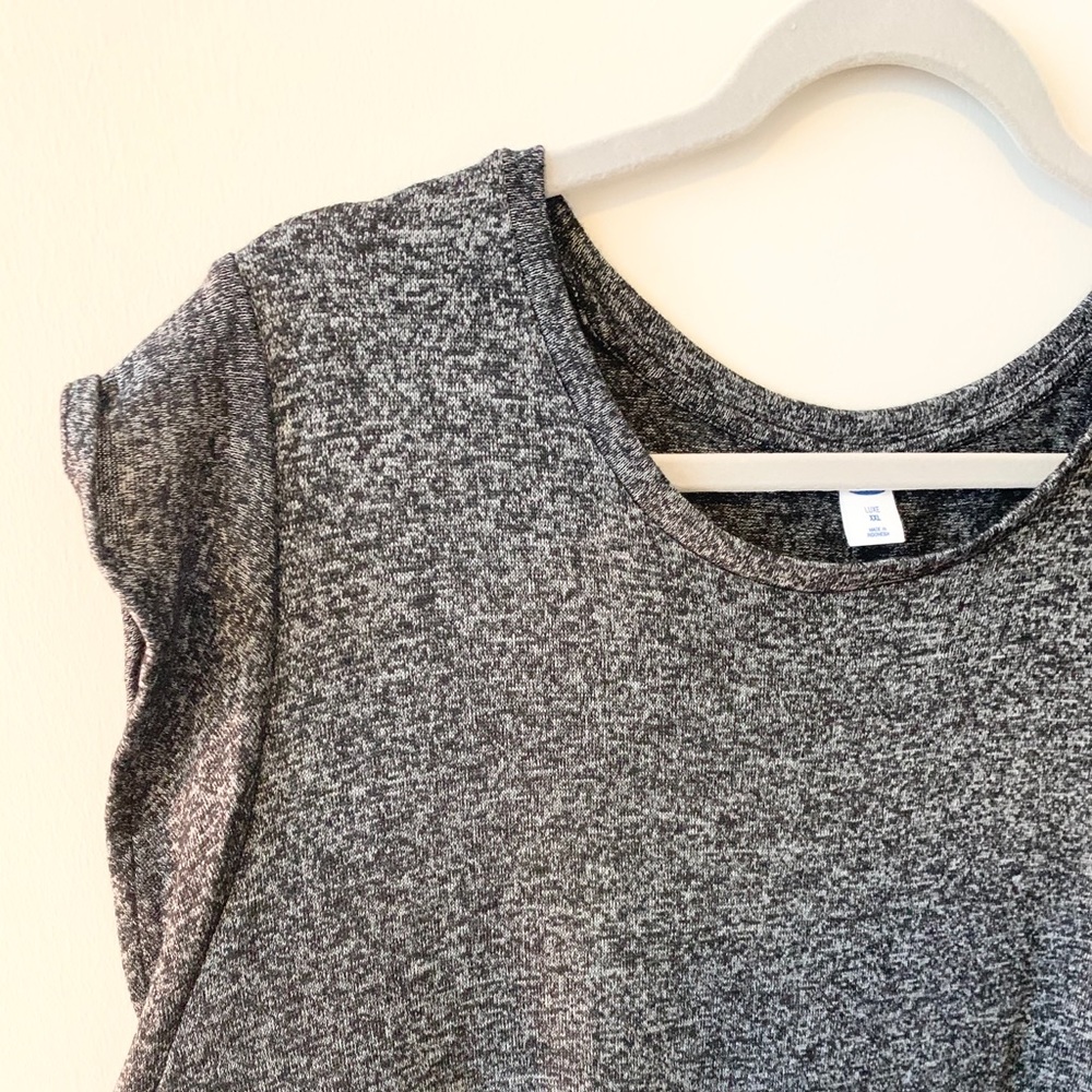 Grey tank